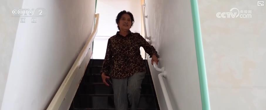 陪诊师、认知症照护员……养老职业图谱扩容 &nbsp;精细化服务托起银发需求